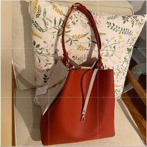 CHARLES & KEITH  brick-red XL